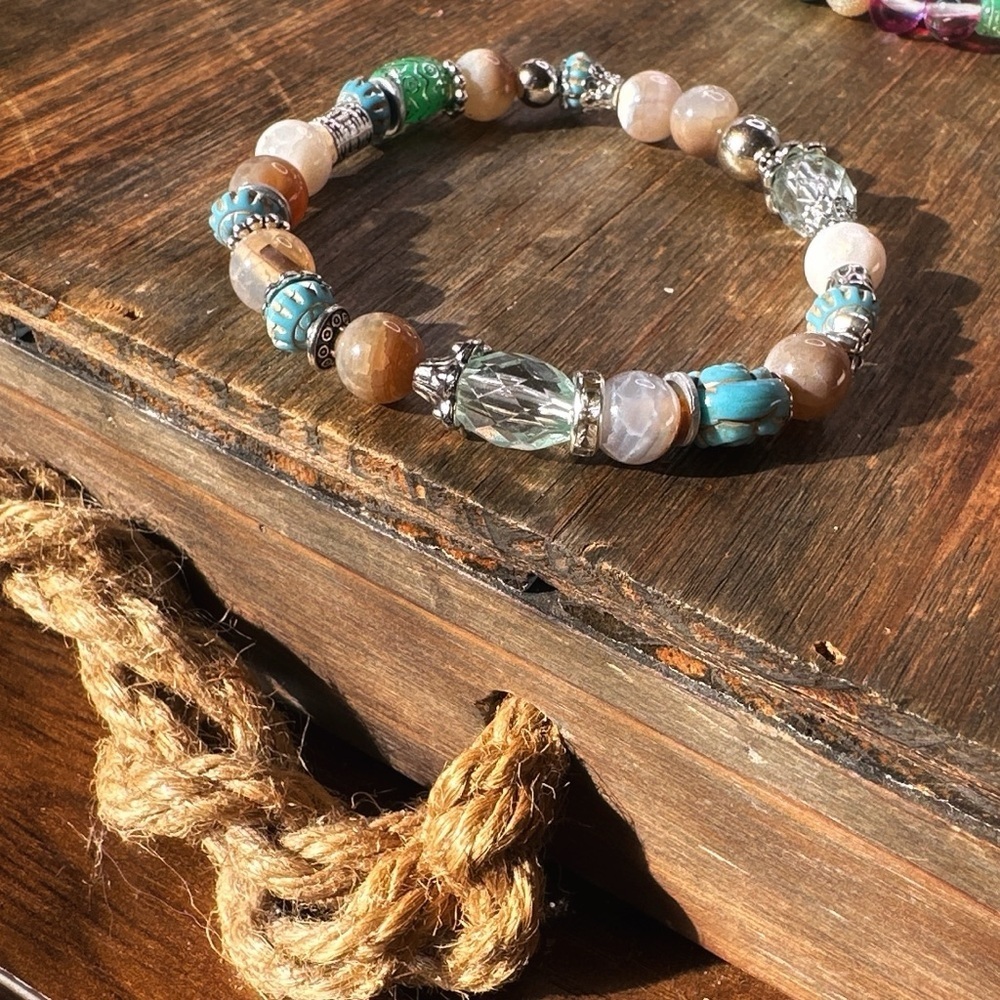 8mm Flower agate beaded bracelet/heart chakra bracelet/bohemian